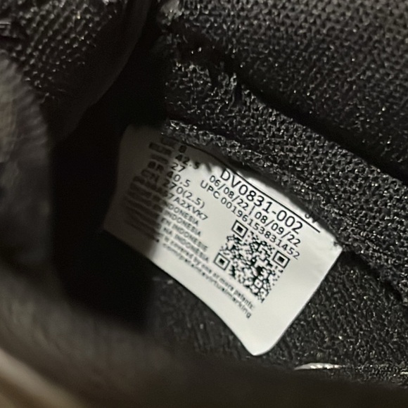 DS 2023 NIKE DUNK LOW RETRO BLACK PANDA 2.0 SIZE MENS 9 OR 9.5 NIB - Picture 8 of 12